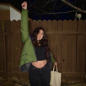 Meet your Posher, Jazmine